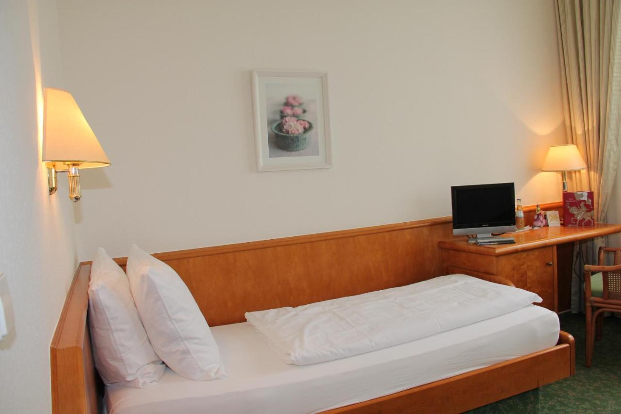 Hotel Kurpfalzstuben Мангейм Экстерьер фото