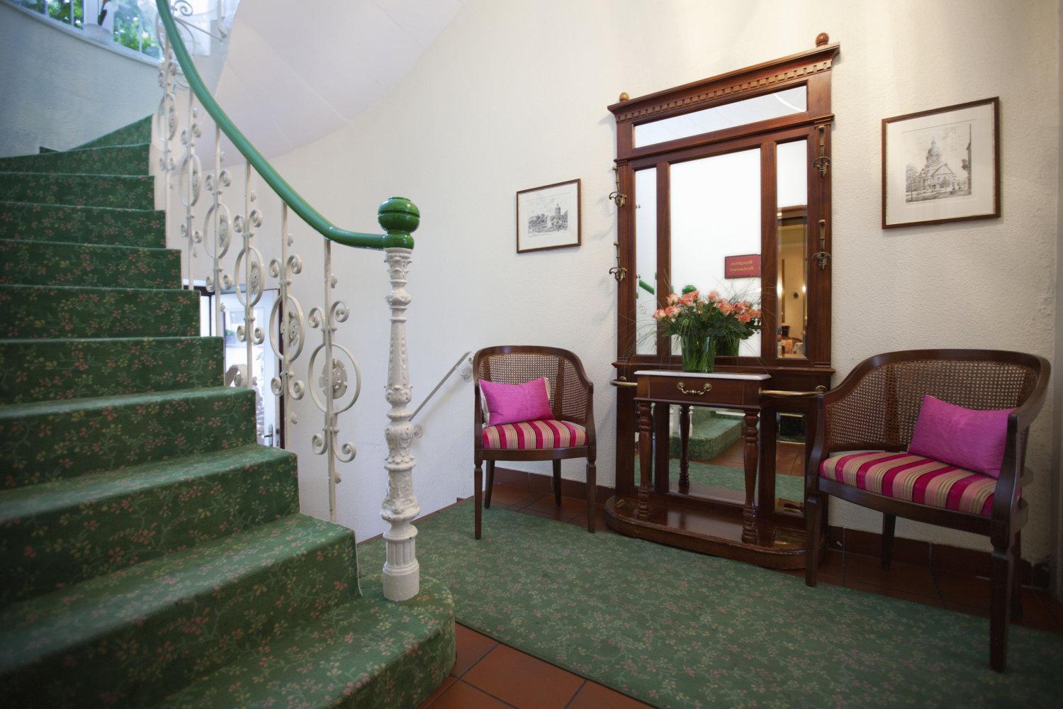 Hotel Kurpfalzstuben Мангейм Экстерьер фото